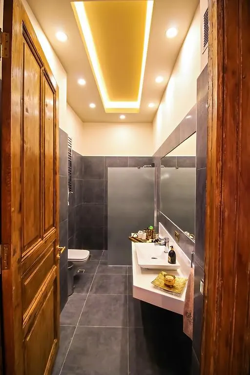 Maroon Residence Istanbul Apartment